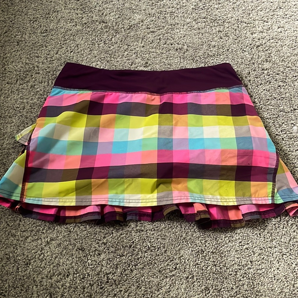 Lulu Lemon Sz 6 pacesetter skirt
